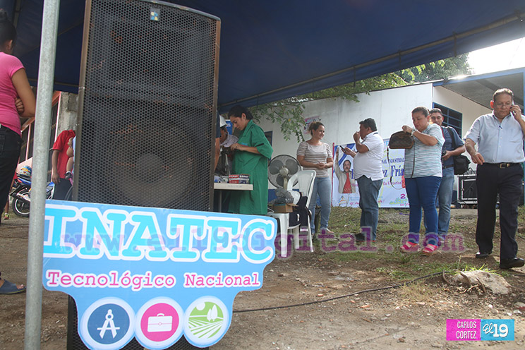 Estudiantes del Tecnológico Nacional comparten sus conocimientos con la comunidad en el barrio San Luis