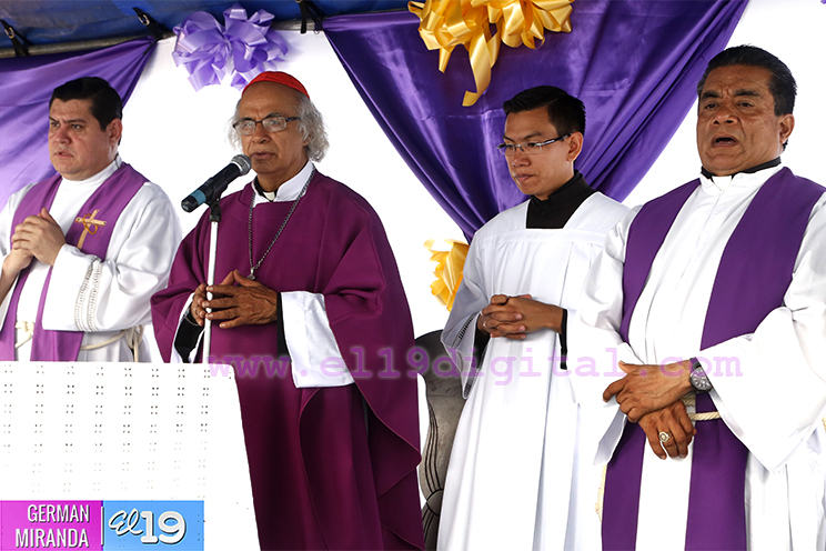 Cardenal Brenes oficia misa en conmemoración del Día de los Fieles Difuntos