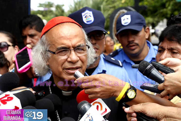 Cardenal Brenes oficia misa en conmemoración del Día de los Fieles Difuntos