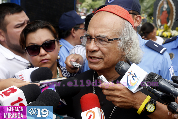 Cardenal Brenes oficia misa en conmemoración del Día de los Fieles Difuntos