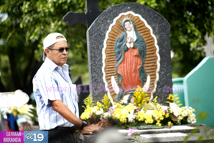 Cardenal Brenes oficia misa en conmemoración del Día de los Fieles Difuntos