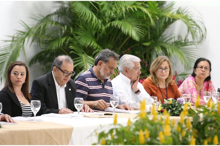 Autoridades nicaragüenses se reúnen con invitados y expertos electorales