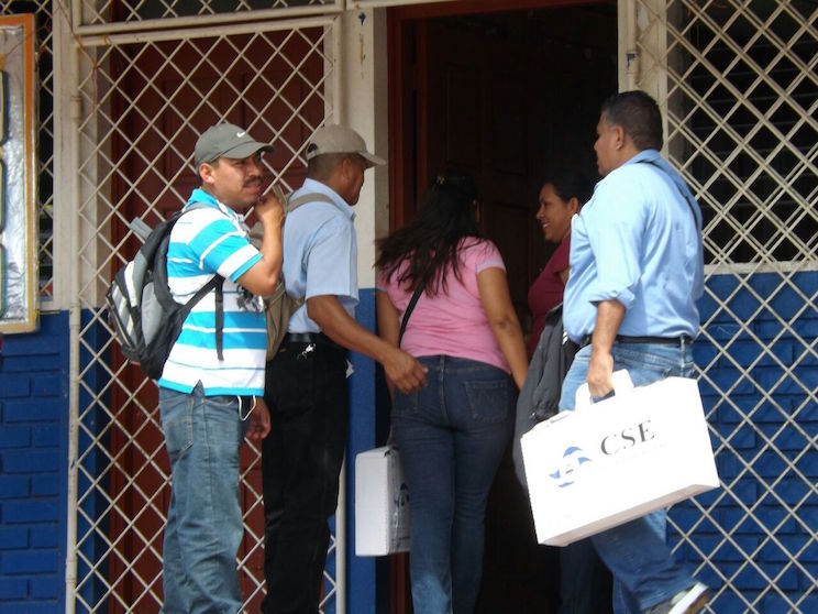 Material electoral es trasladado a los Centros de Votación