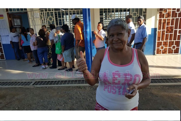 Masiva asistencia a centros de votación en Ciudad Belén 