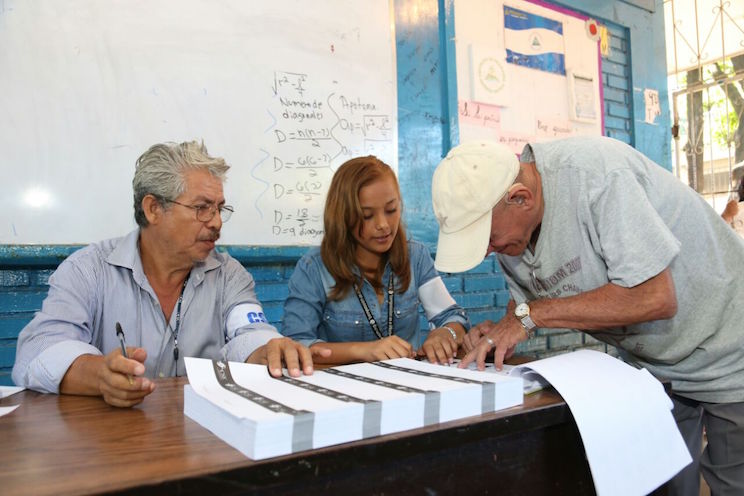 Votar es hacer patria