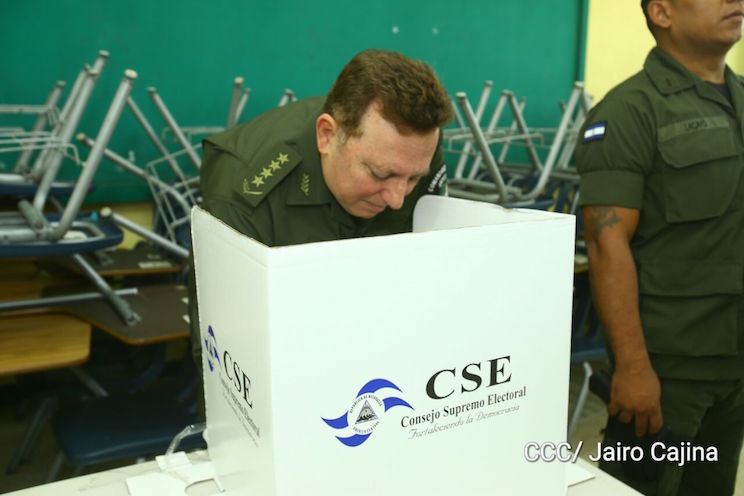 General Avilés:  el derecho al voto se está desarrollando con calma en el territorio nacional