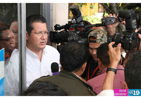 Se presentan a fiscalía acusados de estafa contra orden Santa Teresa de Jesús