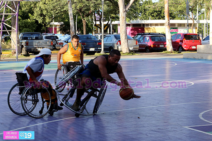 El deporte no conoce limitaciones en el Parque Luis Alfonso Velásquez