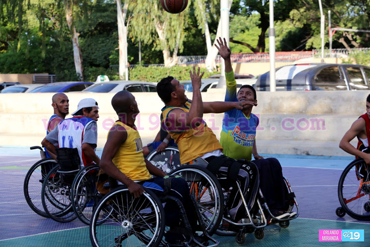 El deporte no conoce limitaciones en el Parque Luis Alfonso Velásquez
