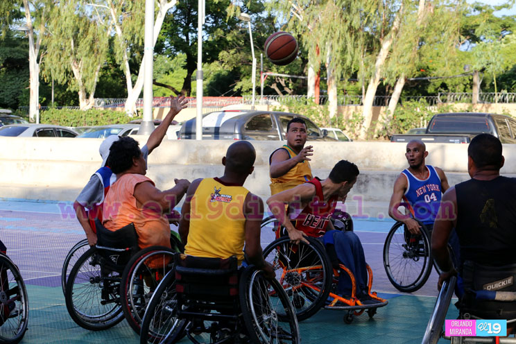 El deporte no conoce limitaciones en el Parque Luis Alfonso Velásquez