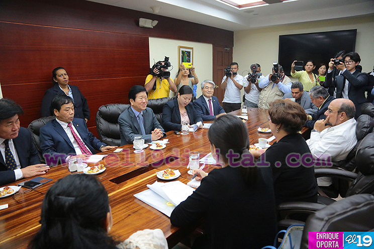 Vicepresidente de la Asamblea Nacional de Corea visita congreso nicaragüense