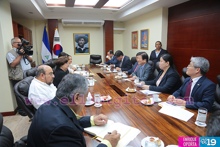 Vicepresidente de la Asamblea Nacional de Corea visita congreso nicaragüense