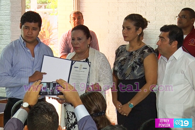 ALMA nombra Hijo Dilecto a Arnulfo Obando