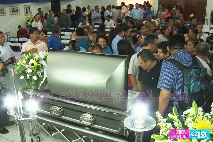 ALMA nombra Hijo Dilecto a Arnulfo Obando