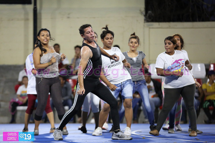 Noches de Zumba y Aeróbicos en el Parque Japonés