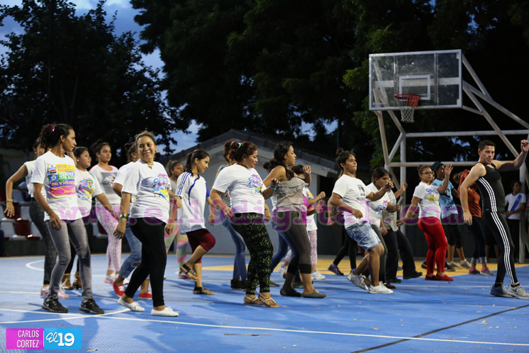 Noches de Zumba y Aeróbicos en el Parque Japonés