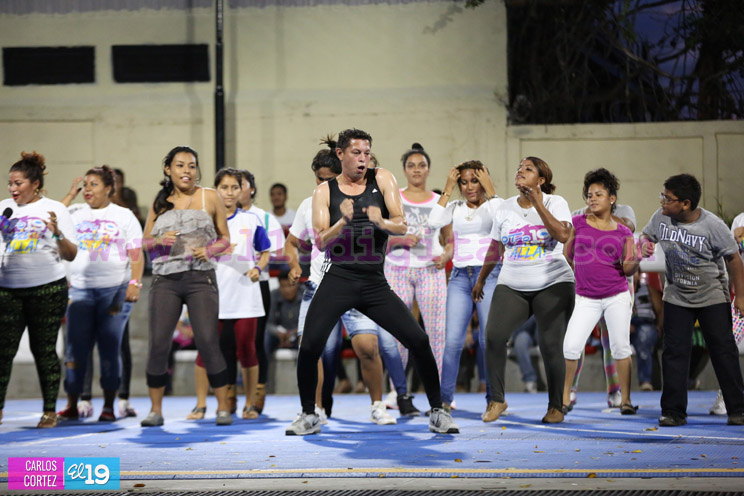 Noches de Zumba y Aeróbicos en el Parque Japonés