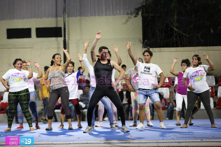 Noches de Zumba y Aeróbicos en el Parque Japonés