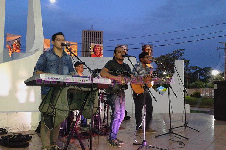 Jóvenes de Managua celebran con música los Tiempos de Victoria