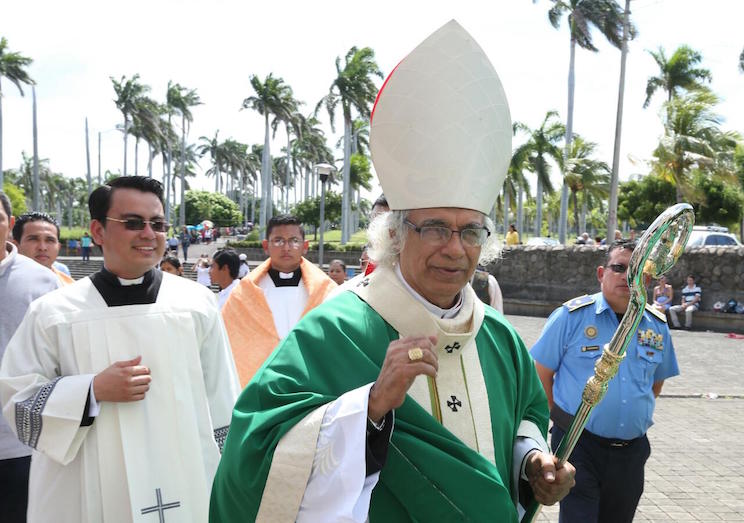 Cardenal Leopoldo Brenes preside Solemne Eucaristía de Clausura del Año de la Misericordia 