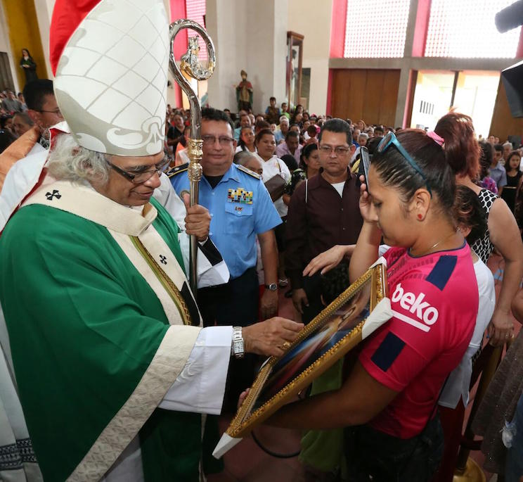 Cardenal Leopoldo Brenes preside Solemne Eucaristía de Clausura del Año de la Misericordia 