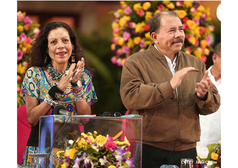 Daniel y Rosario conmemoran 35 aniversario del Asalto al Palacio Nacional