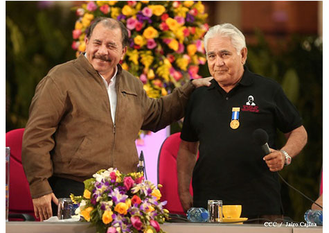 Daniel y Rosario conmemoran 35 aniversario del Asalto al Palacio Nacional