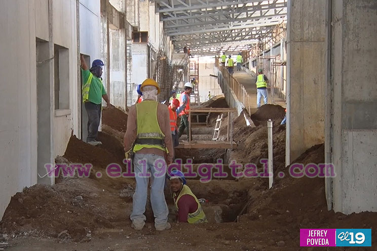 Visitan construcción del Hospital Occidental para evaluar impacto social