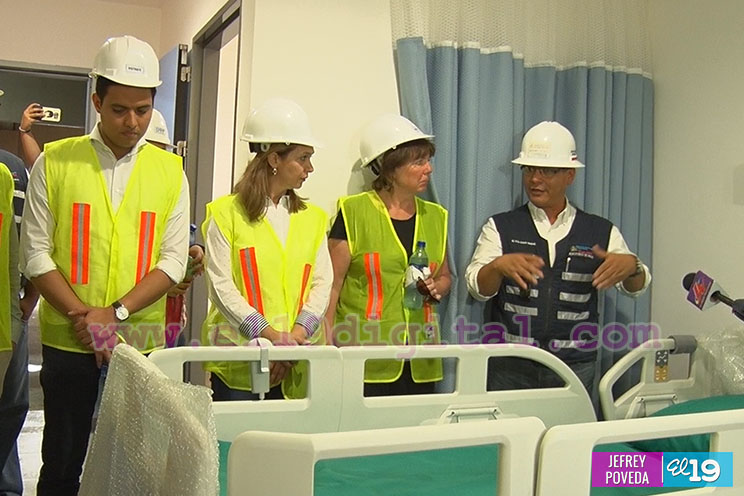 Visitan construcción del Hospital Occidental para evaluar impacto social