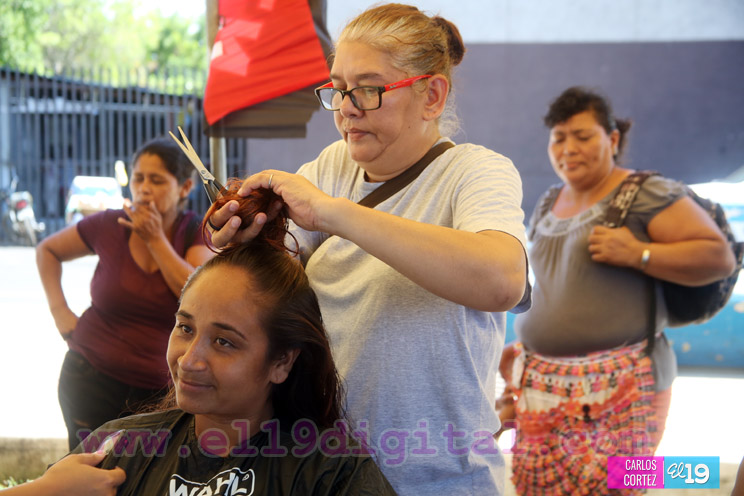 Familias del bario Santo Domingo se embellecen  