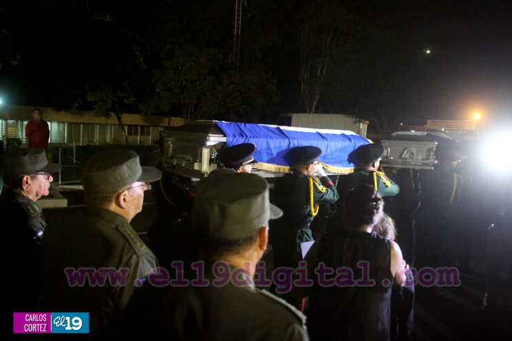 Ejercito rinde homenaje póstumo a cadetes fallecidos en cumplimiento del deber