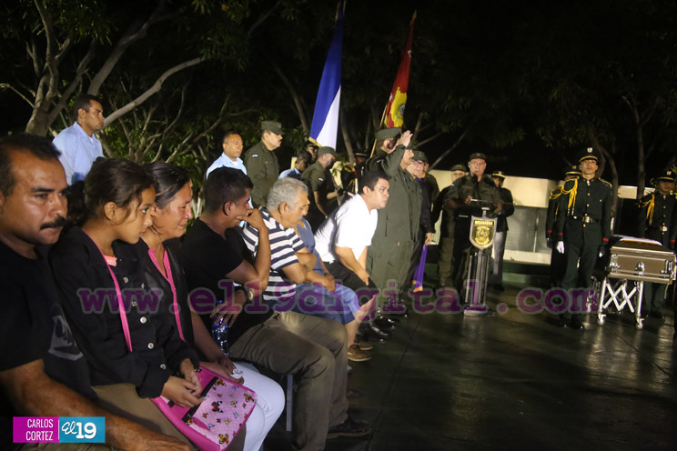 Ejercito rinde homenaje póstumo a cadetes fallecidos en cumplimiento del deber