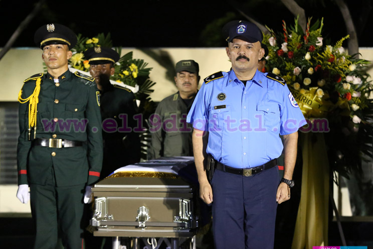 Ejercito rinde homenaje póstumo a cadetes fallecidos en cumplimiento del deber