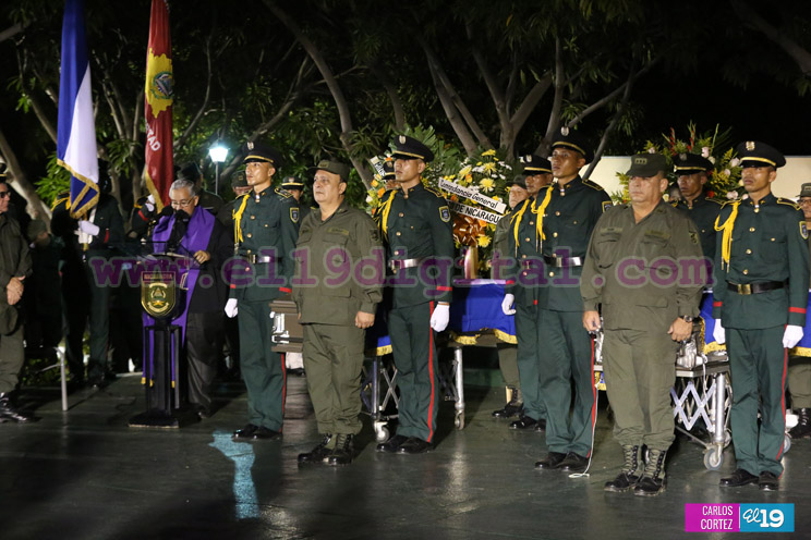 Ejercito rinde homenaje póstumo a cadetes fallecidos en cumplimiento del deber