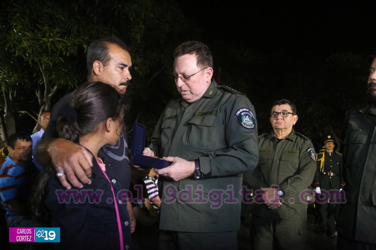 Ejercito rinde homenaje póstumo a cadetes fallecidos en cumplimiento del deber