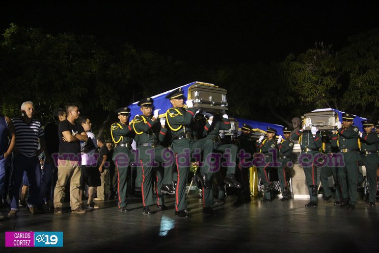 Ejercito rinde homenaje póstumo a cadetes fallecidos en cumplimiento del deber