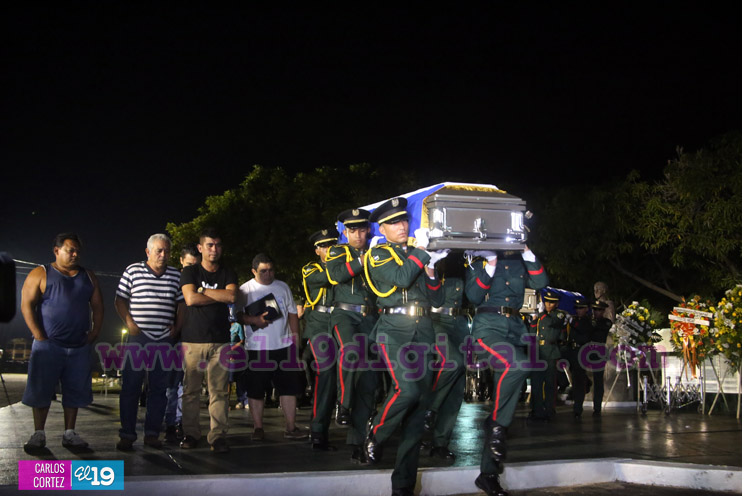 Ejercito rinde homenaje póstumo a cadetes fallecidos en cumplimiento del deber