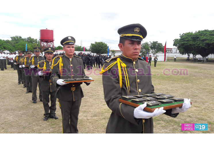 Sistema Penitenciario celebra 37 aniversario con ceremonia de ascenso en grados
