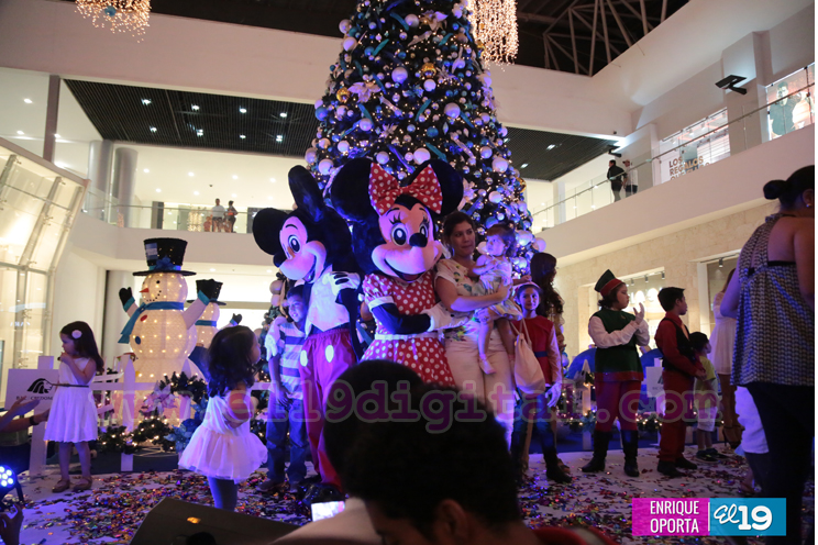 Llegó la Navidad a Galería Santo Domingo con muchas ofertas