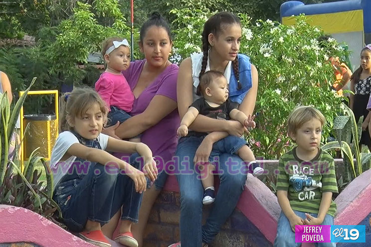 Niños comienzan a disfrutar sus vacaciones en parques de Managua
