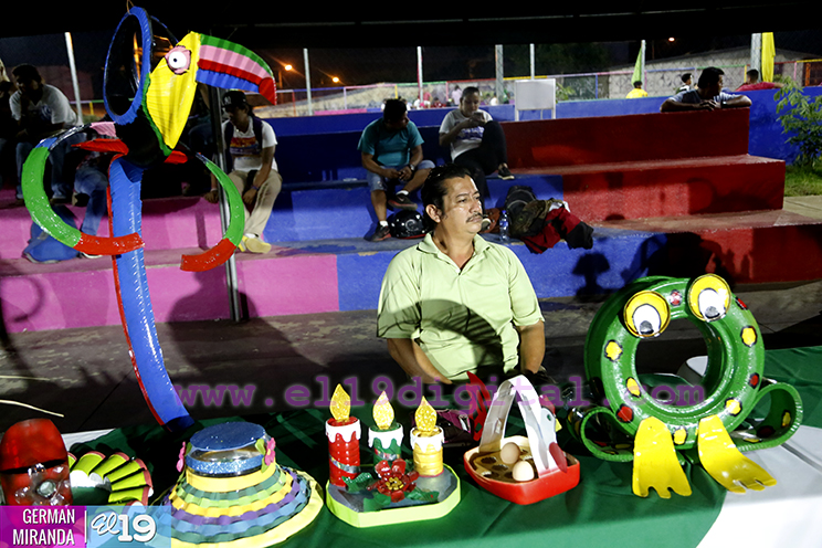 Feria del Arte Reciclado, una herramienta para adornar tu navidad