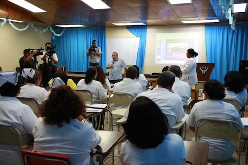 Especialistas cubanos finalizan visitas a centros hospitalarios de todo el país