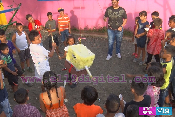 A jugar y bailar en los parques de Managua