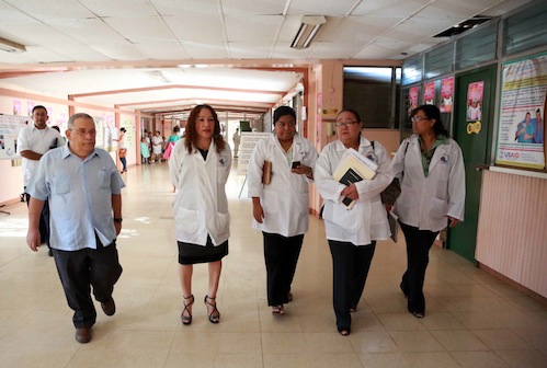 Especialistas cubanos finalizan visitas a centros hospitalarios de todo el país