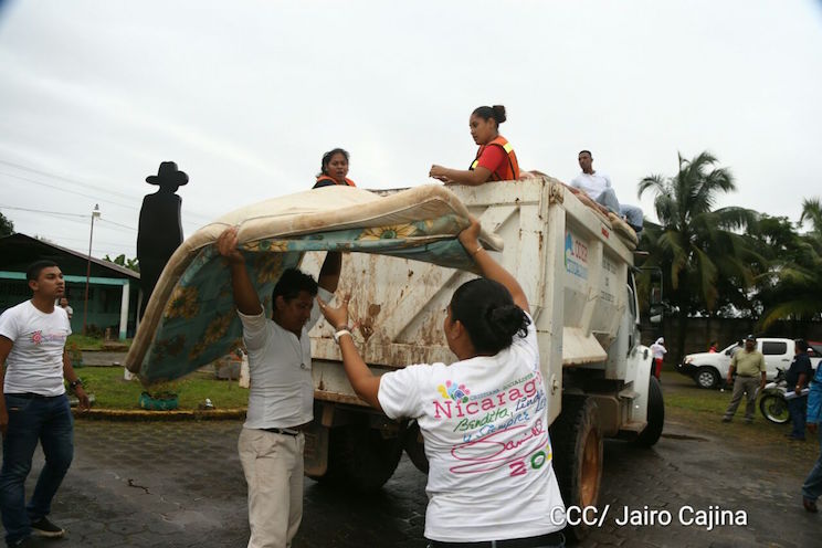 Juventud Sandinista prepara condiciones en albergues temporales para atender a familias