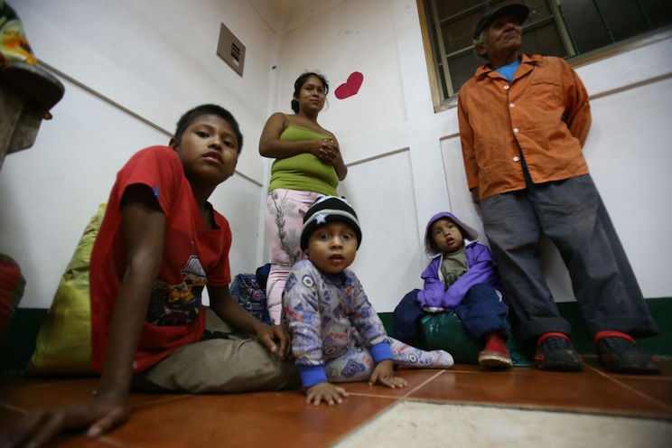 Llegan a Bluefields primeras familias evacuadas de Rama Cay