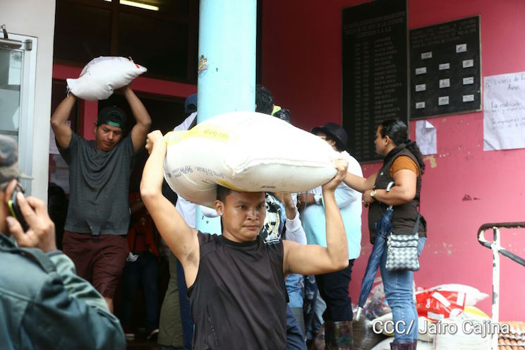 Llega dotación de alimentos para albergues de Bluefields