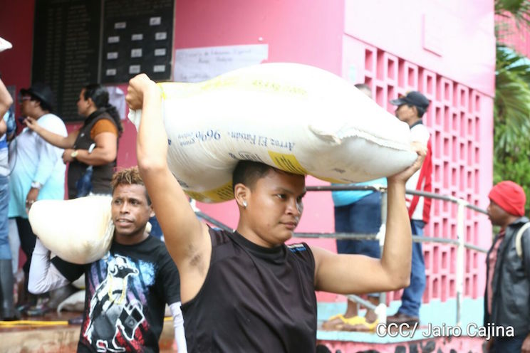 Llega dotación de alimentos para albergues de Bluefields
