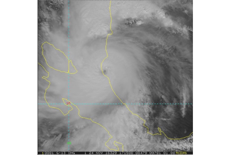 Ojo del Huracán Otto toca territorio nicaragüense con vientos de 175km/h (+GRÁFICOS)