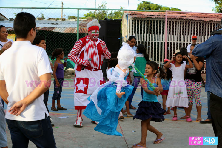 Desde una Nicaragua que viven en paz: Familias reconocen el legado solidario de Fidel